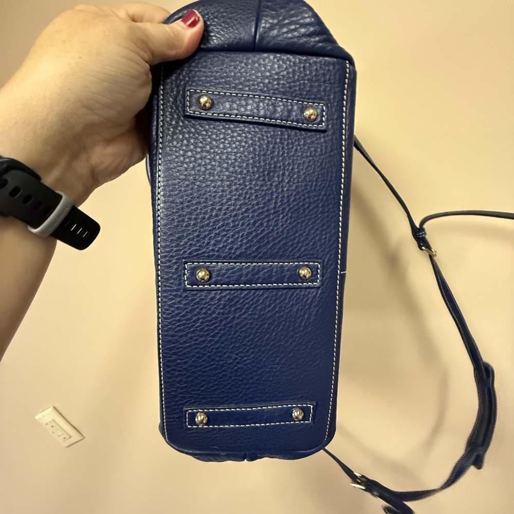 Dooney and Bourke Elegant Navy Blue shoulder work bag with crossbody - Picture 8 of 10